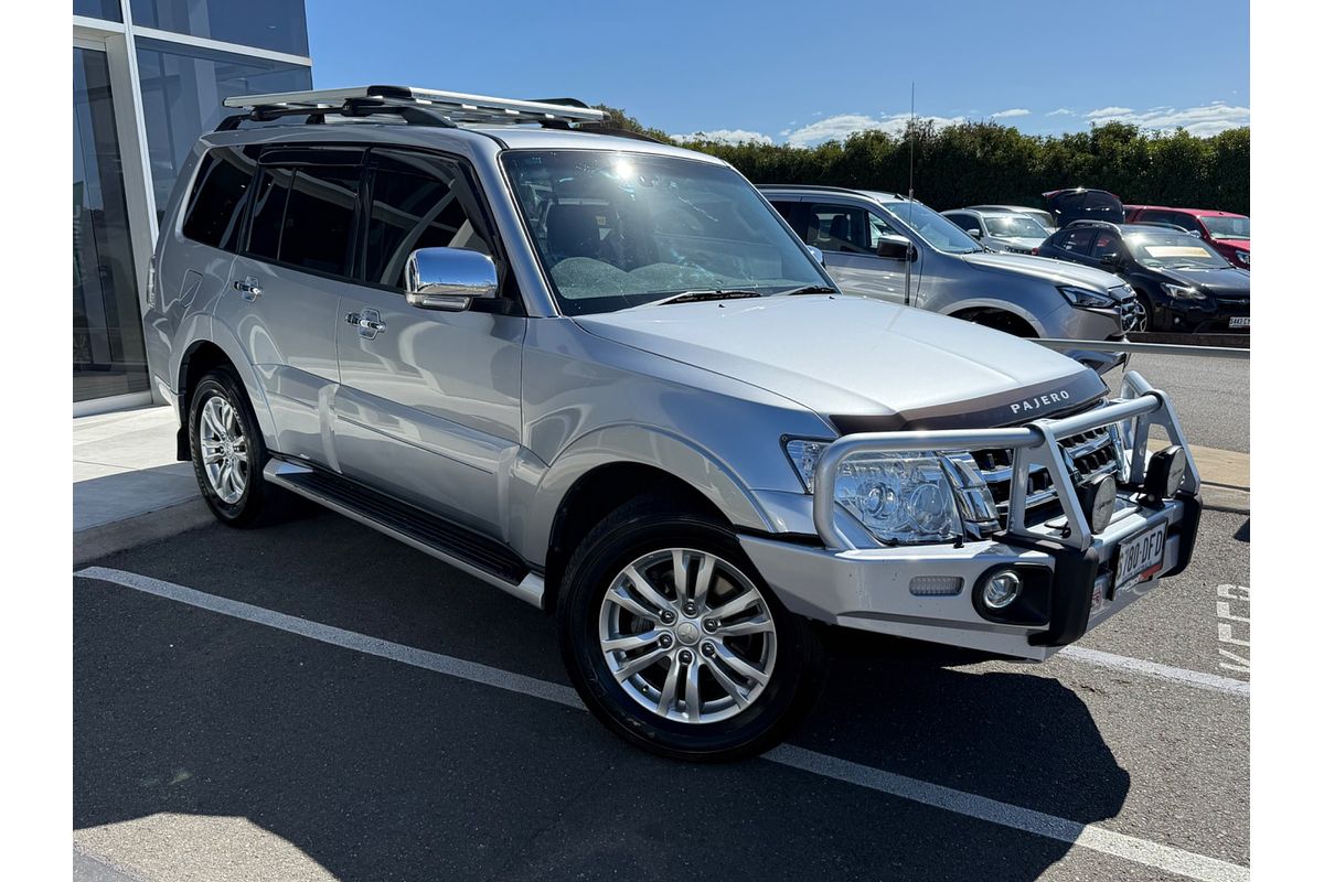 2017 Mitsubishi Pajero GLS NX