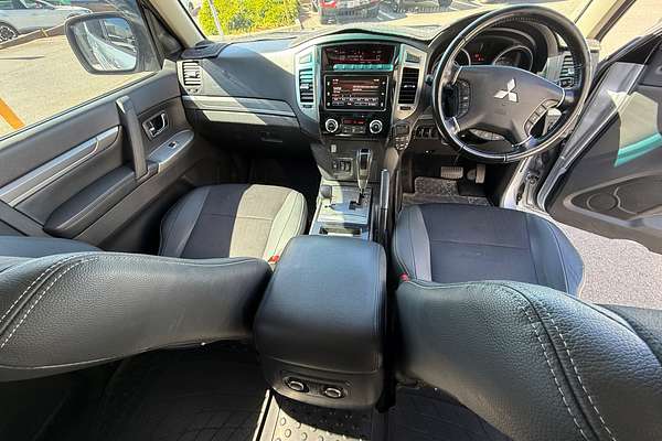 2017 Mitsubishi Pajero GLS NX