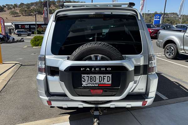 2017 Mitsubishi Pajero GLS NX