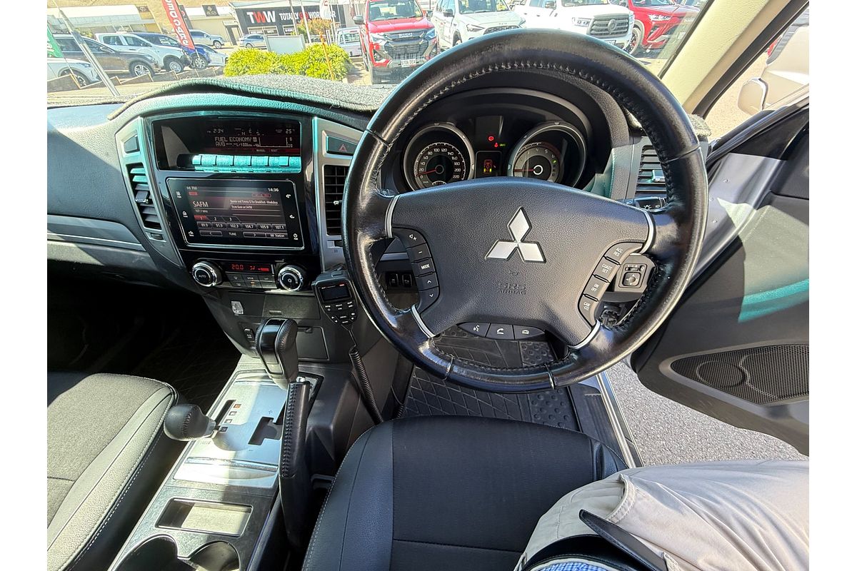 2017 Mitsubishi Pajero GLS NX
