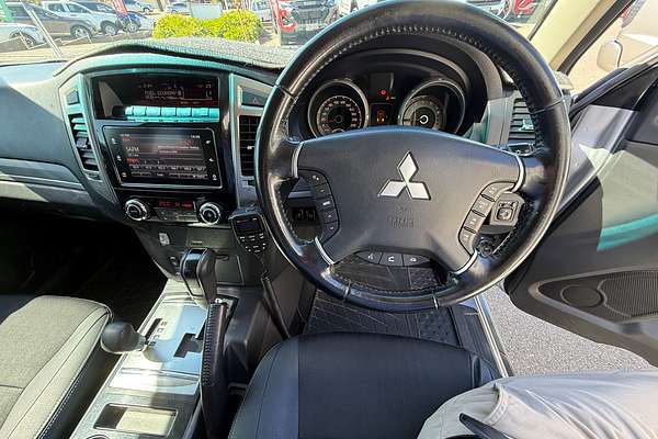 2017 Mitsubishi Pajero GLS NX