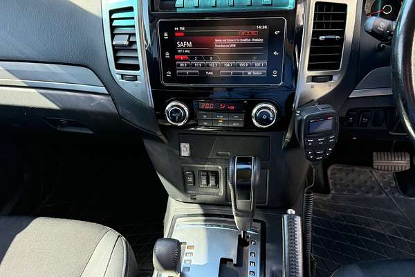 2017 Mitsubishi Pajero GLS NX