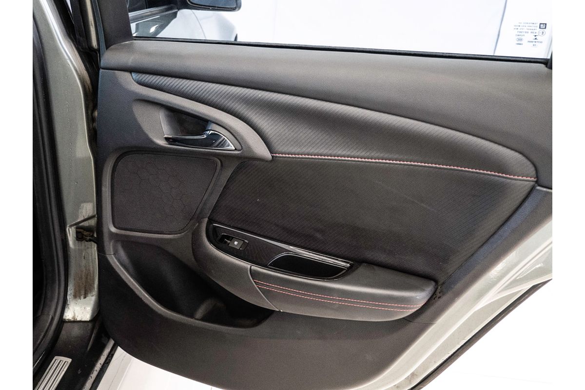 2016 Holden Commodore SV6 Black VF Series II