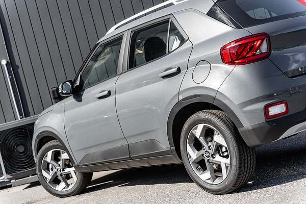 2025 Hyundai Venue Active QX.V5