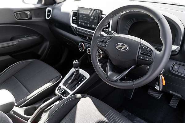 2025 Hyundai Venue Active QX.V5