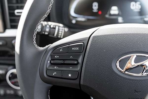 2025 Hyundai Venue Active QX.V5