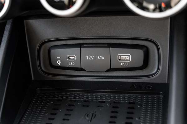 2025 Hyundai Venue Active QX.V5