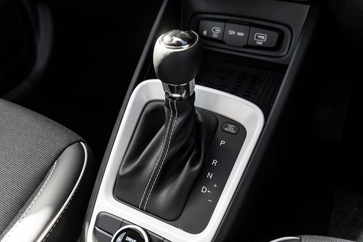 2025 Hyundai Venue Active QX.V5