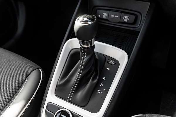 2025 Hyundai Venue Active QX.V5