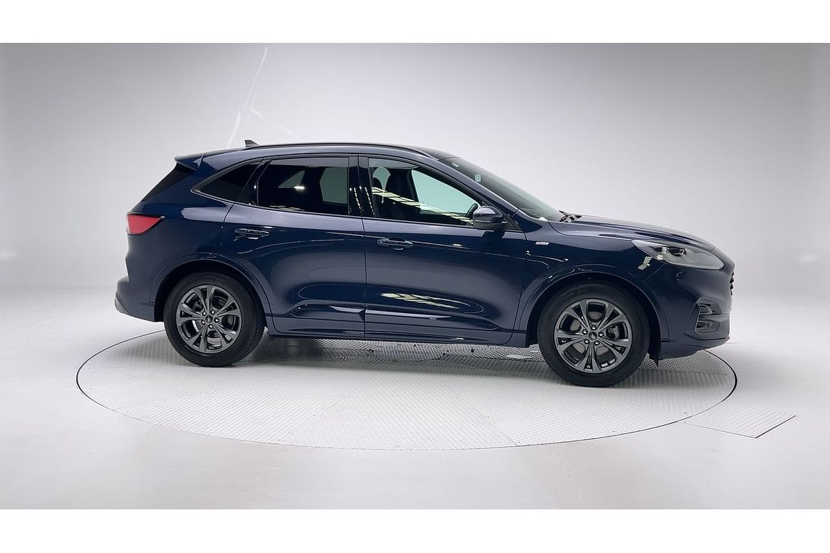 2021 Ford Escape ST-Line ZH