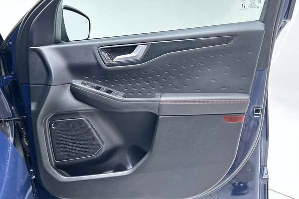 2021 Ford Escape ST-Line ZH
