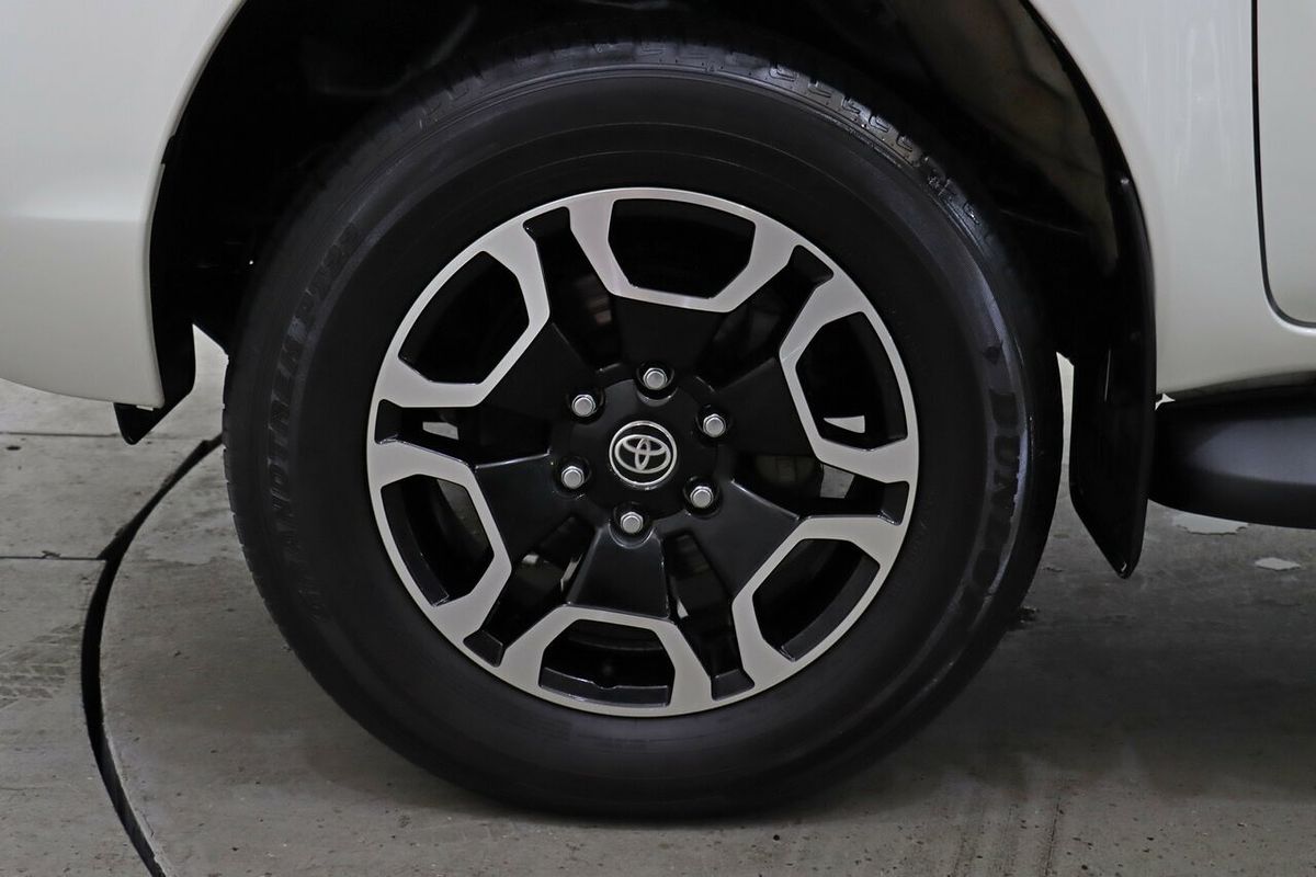 2022 Toyota Hilux SR5 GUN126R 4X4