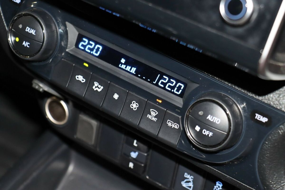2022 Toyota Hilux SR5 GUN126R 4X4