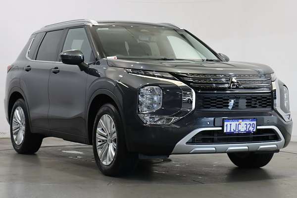 2024 Mitsubishi Outlander LS ZM