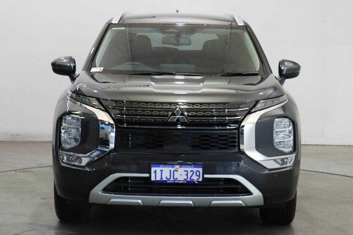 2024 Mitsubishi Outlander LS ZM