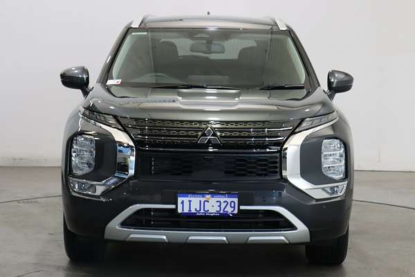 2024 Mitsubishi Outlander LS ZM