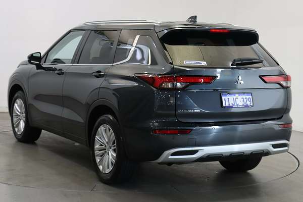2024 Mitsubishi Outlander LS ZM