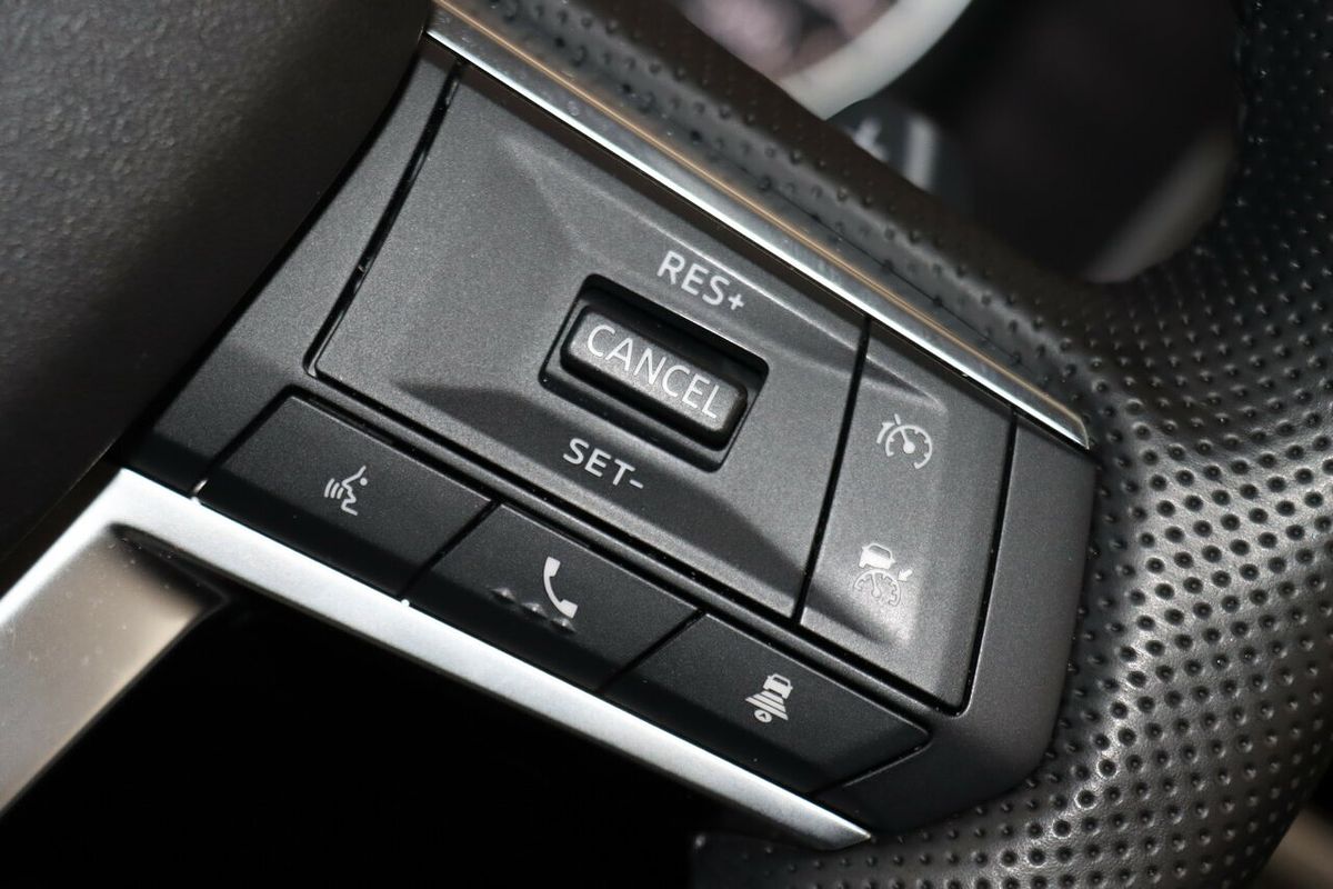 2024 Mitsubishi Outlander LS ZM