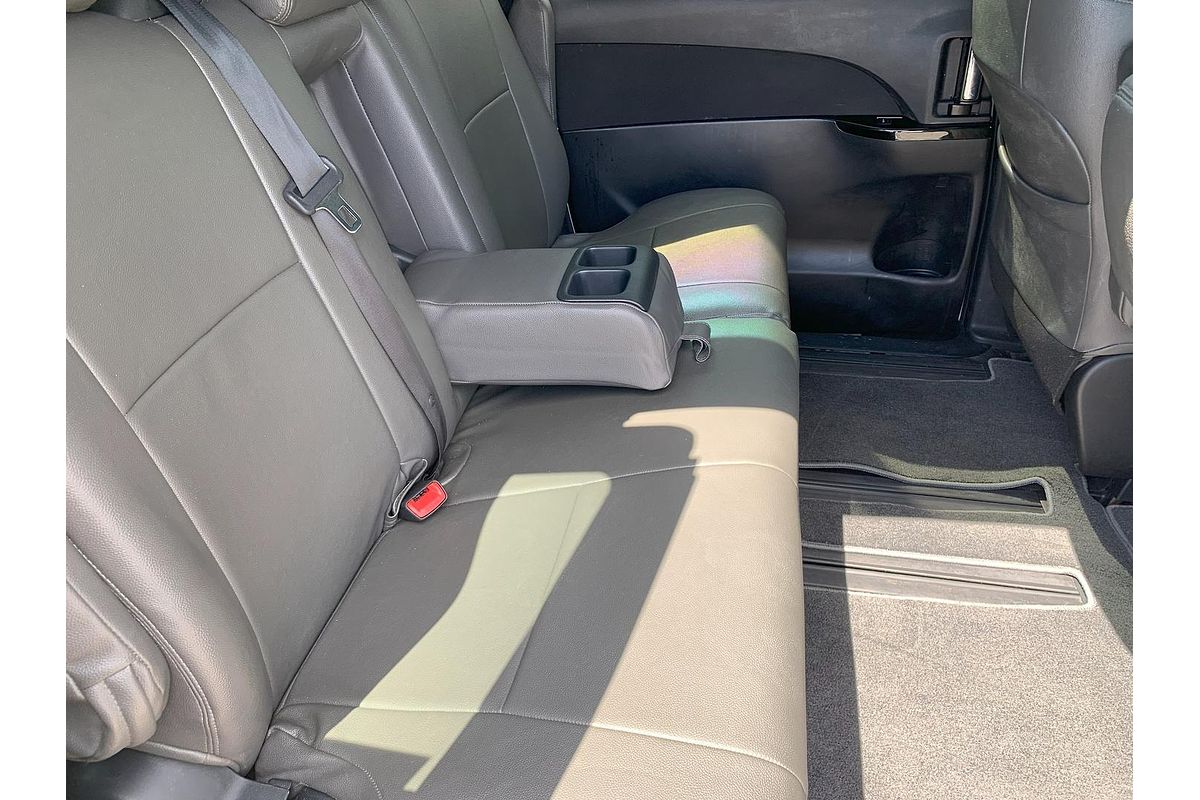 2019 Toyota Tarago GLi ACR50R