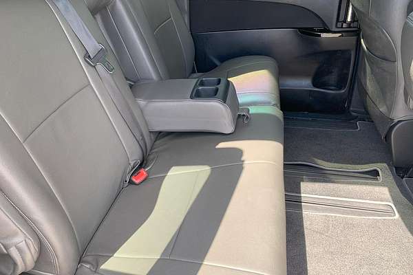 2019 Toyota Tarago GLi ACR50R