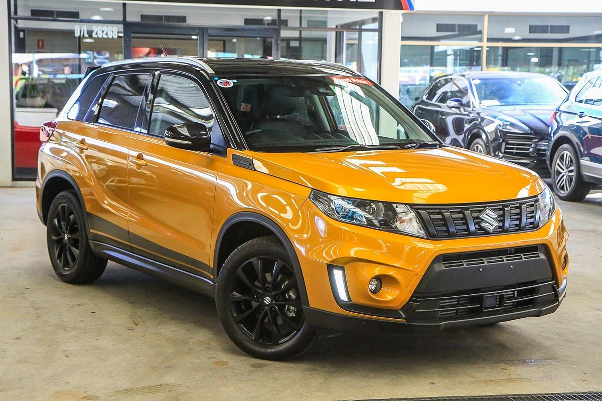 2023 Suzuki Vitara Turbo Shadow LY Series II