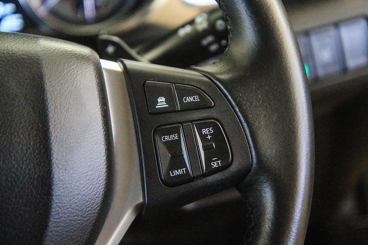 2023 Suzuki Vitara Turbo Shadow LY Series II