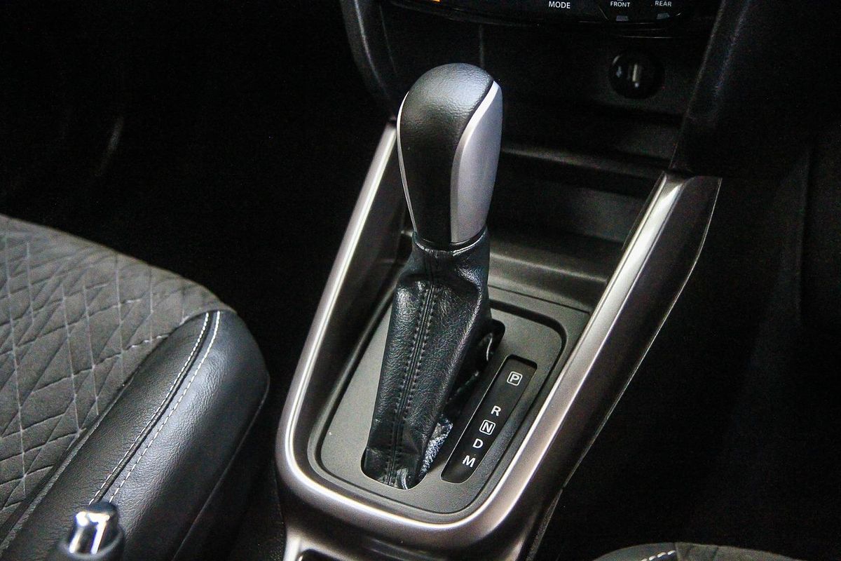 2023 Suzuki Vitara Turbo Shadow LY Series II