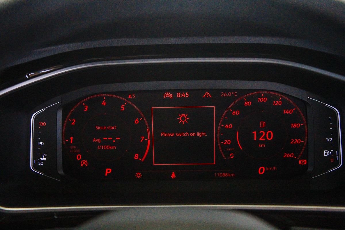 2022 Volkswagen T-Roc 140TSI R-Line D11