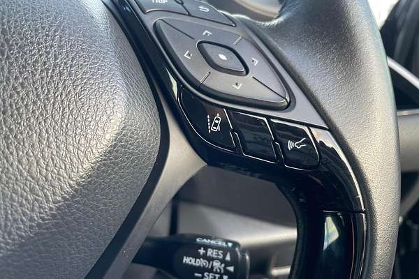 2023 Toyota C-HR GXL NGX10R