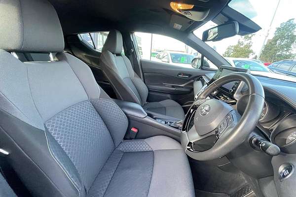 2023 Toyota C-HR GXL NGX10R