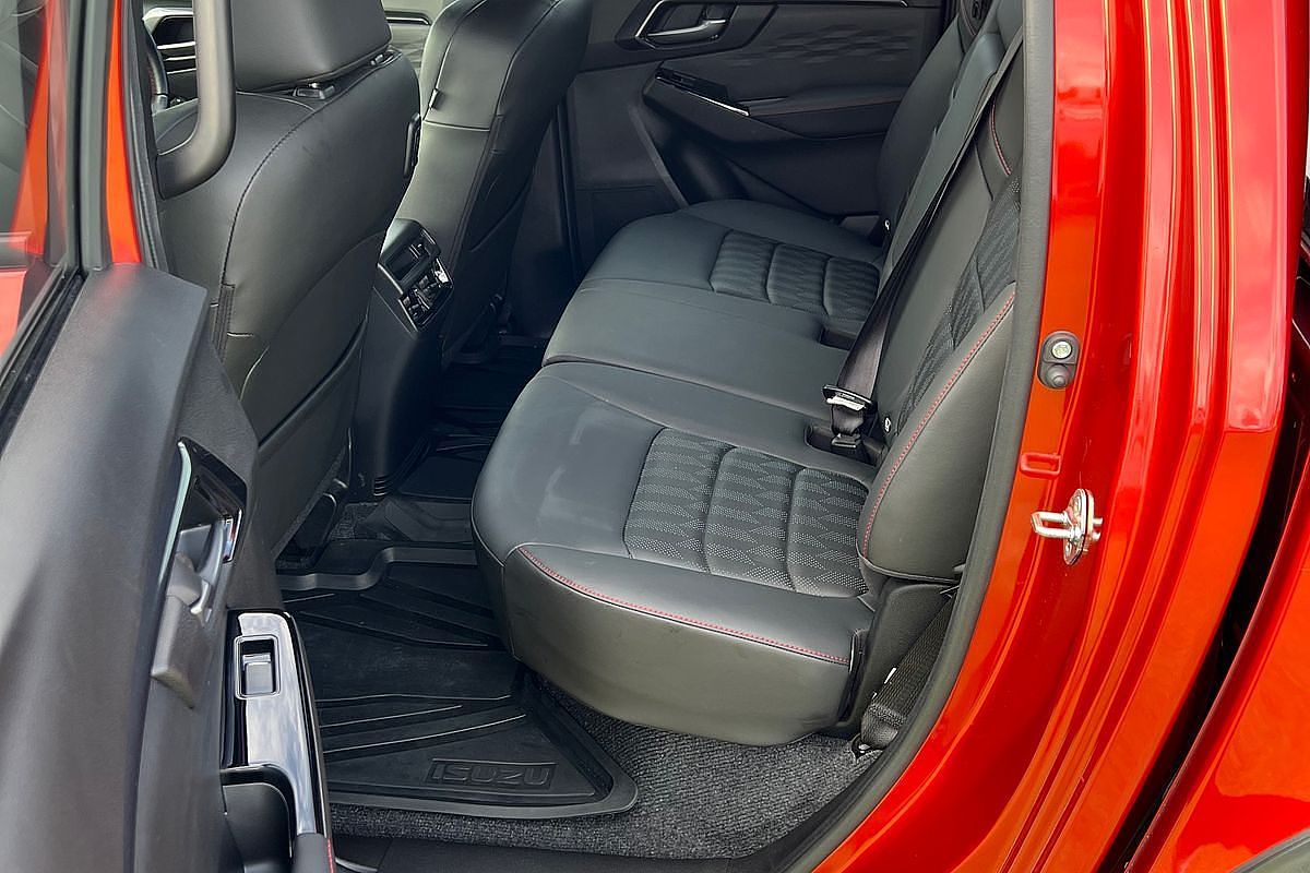 2024 Isuzu D-MAX X-TERRAIN 4X4