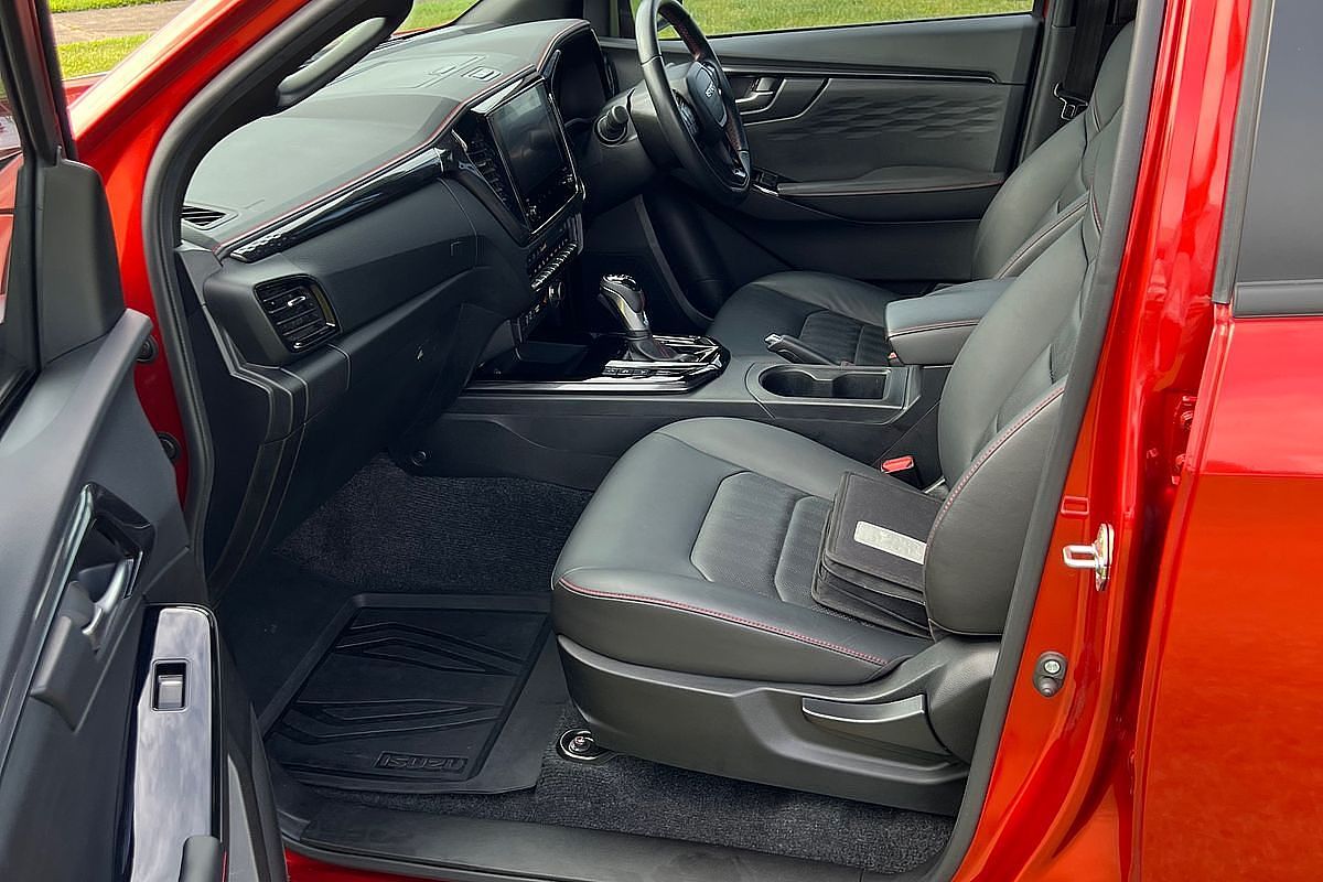 2024 Isuzu D-MAX X-TERRAIN 4X4