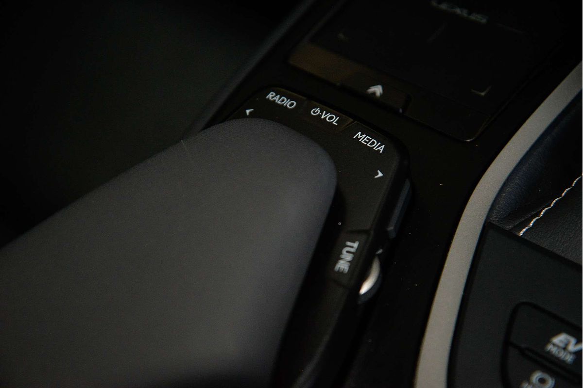 2021 Lexus UX UX250h Sport Luxury MZAH15R
