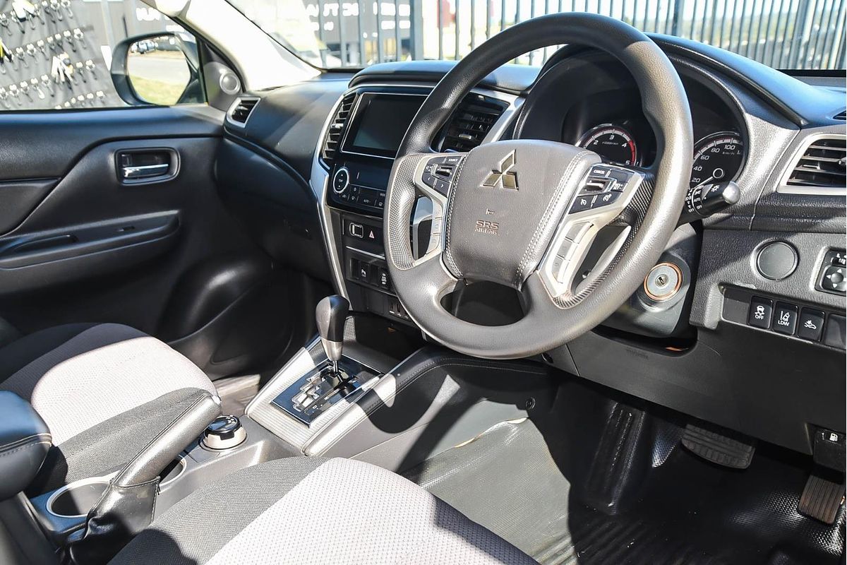 2020 Mitsubishi Triton GLX+ MR 4X4