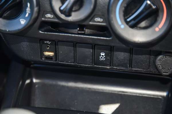 2019 Toyota Hilux Workmate GUN125R 4X4