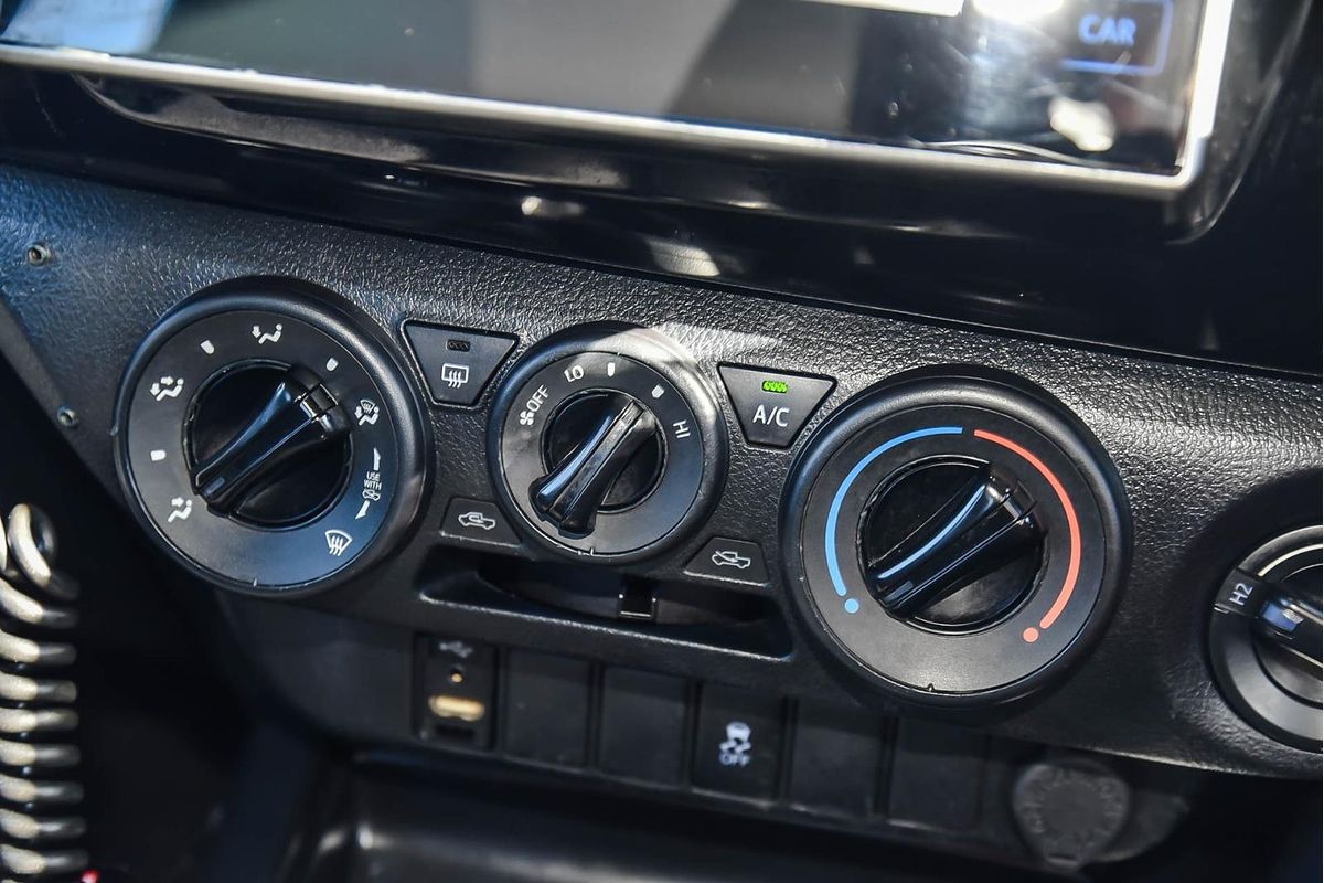 2019 Toyota Hilux Workmate GUN125R 4X4