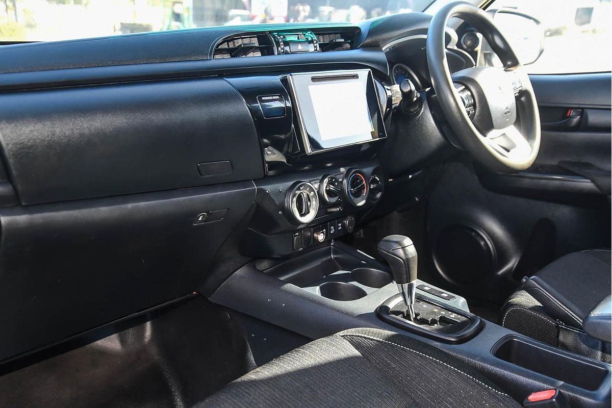 2019 Toyota Hilux SR GUN126R 4X4