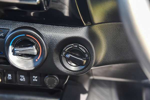 2019 Toyota Hilux SR GUN126R 4X4