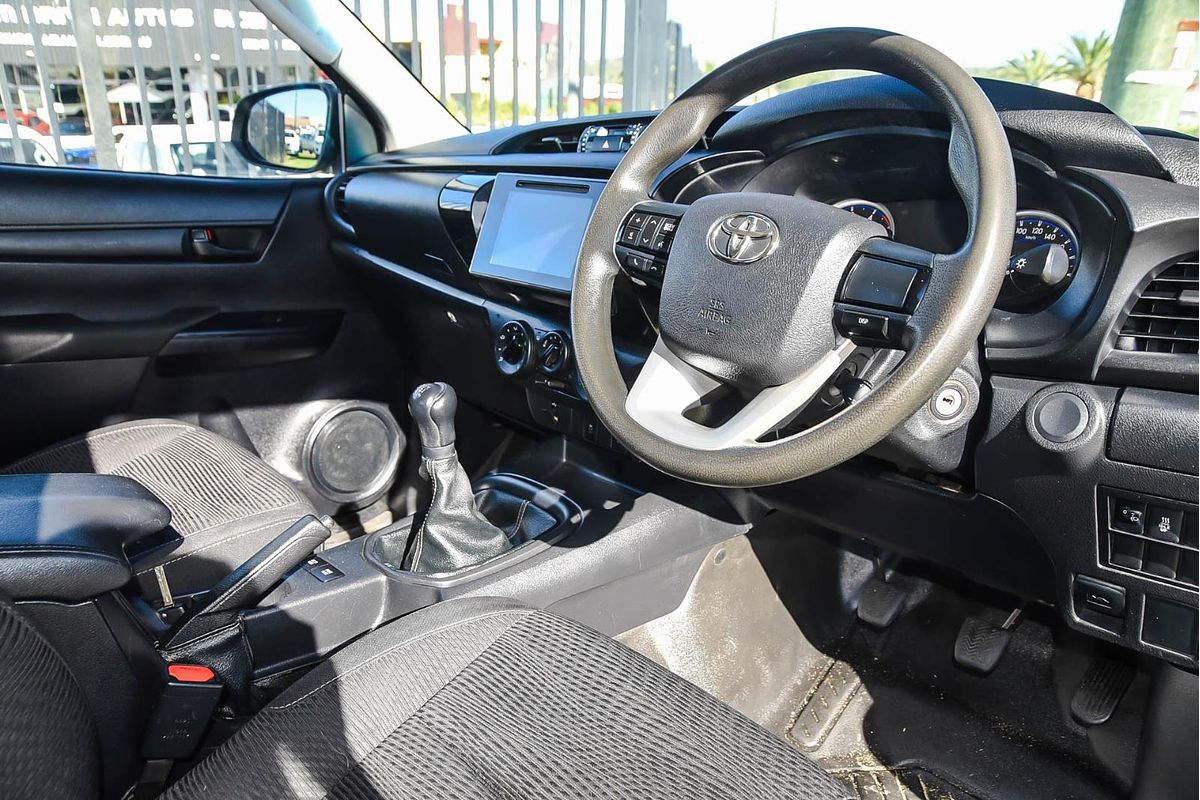 2018 Toyota Hilux SR GUN126R 4X4