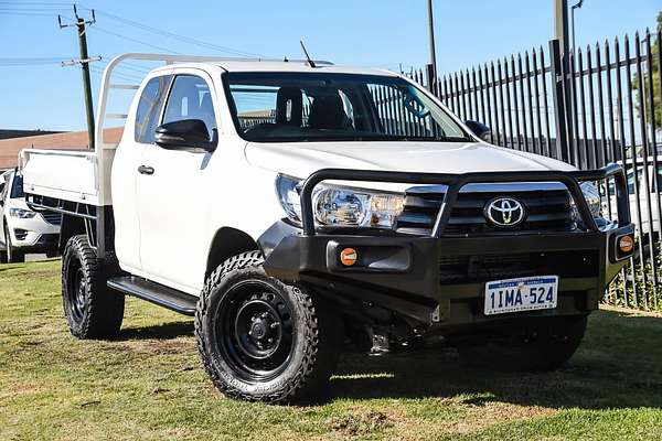2018 Toyota Hilux SR GUN126R 4X4