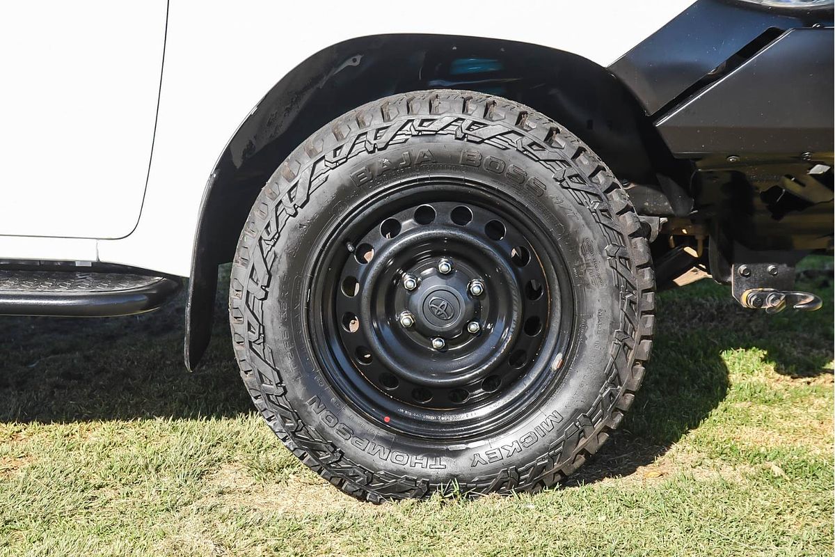 2018 Toyota Hilux SR GUN126R 4X4