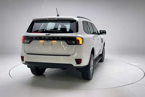 2024 Ford Everest Ambiente