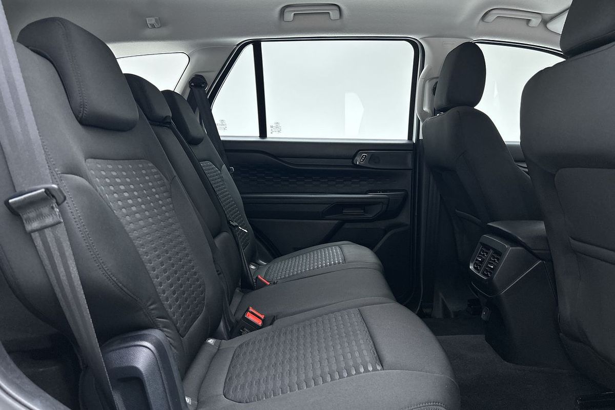 2024 Ford Everest Ambiente