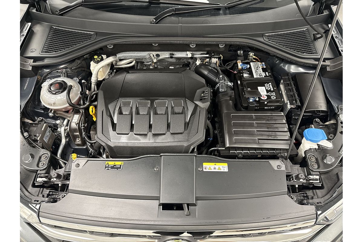 2023 Volkswagen T-Roc 140TSI R-Line D11