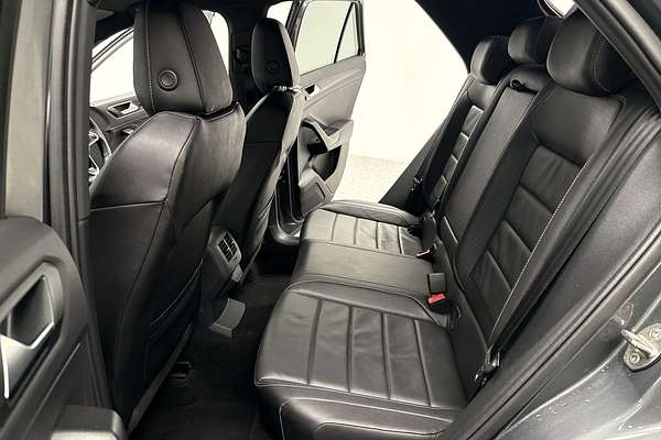 2023 Volkswagen T-Roc 140TSI R-Line D11