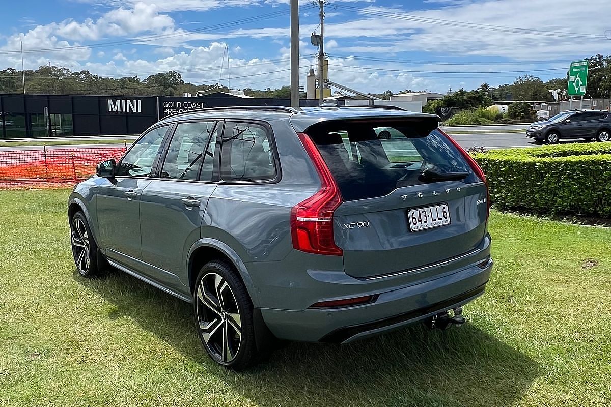 2023 Volvo XC90 Ultimate B6 Dark
