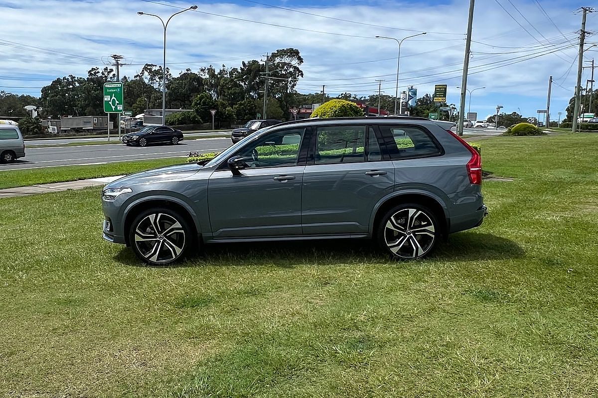 2023 Volvo XC90 Ultimate B6 Dark