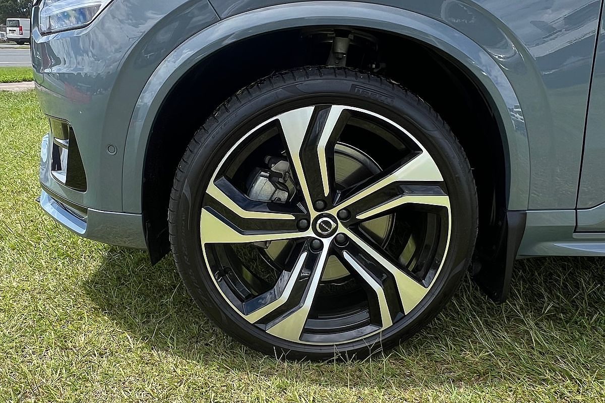 2023 Volvo XC90 Ultimate B6 Dark