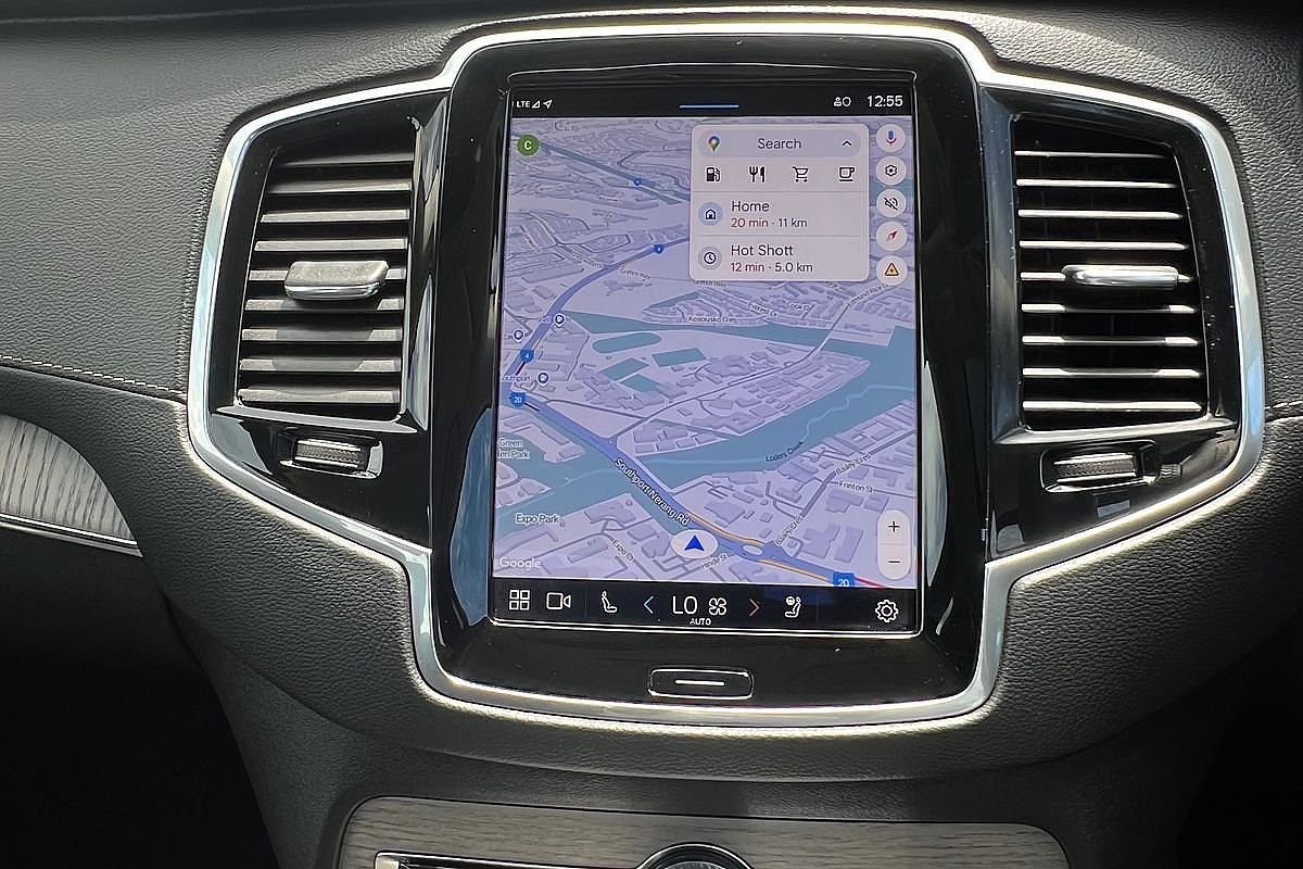 2023 Volvo XC90 Ultimate B6 Dark