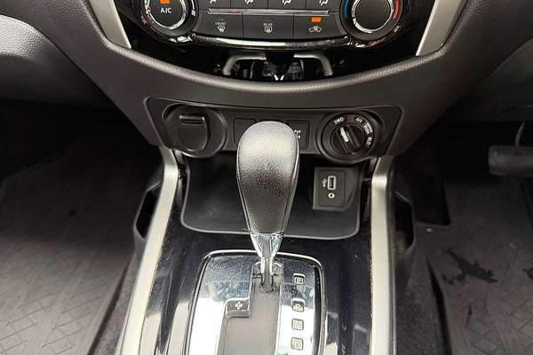 2020 Nissan Navara ST D23 Series 4 4X4